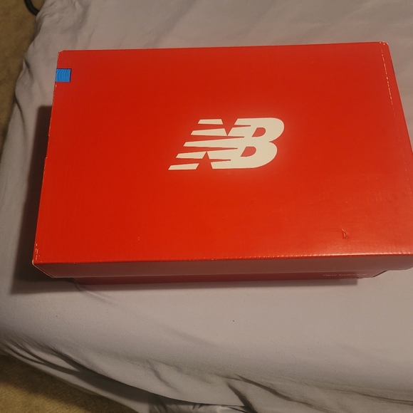 New Balance Trail Running Shoes Size 11 1/2 Mens - Picture 3 of 8